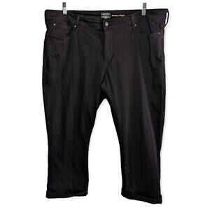 Signature by Levi Strauss Plus Black Mid Rise Modern Denim Jean Capri Pants 24W